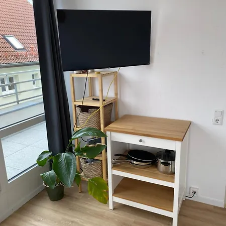 Zentral In Mit Balkon! *
