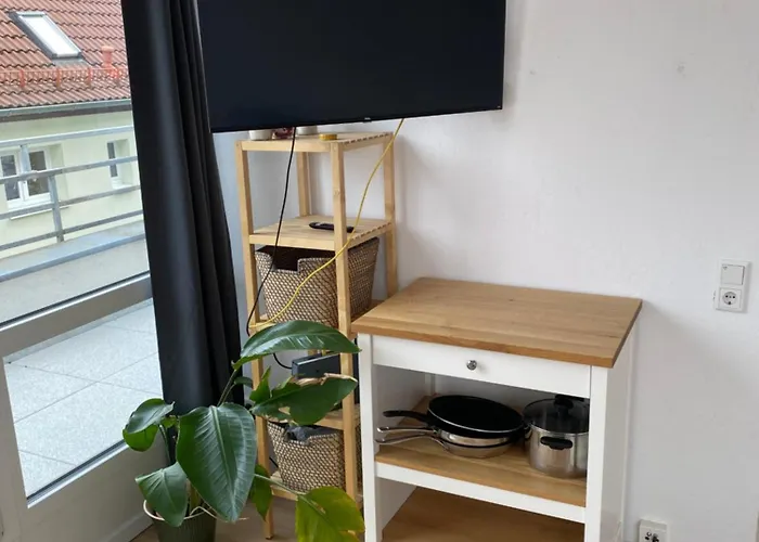 Zentral In Mit Balkon! *